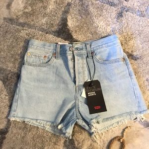 Levi’s Wedgie Short